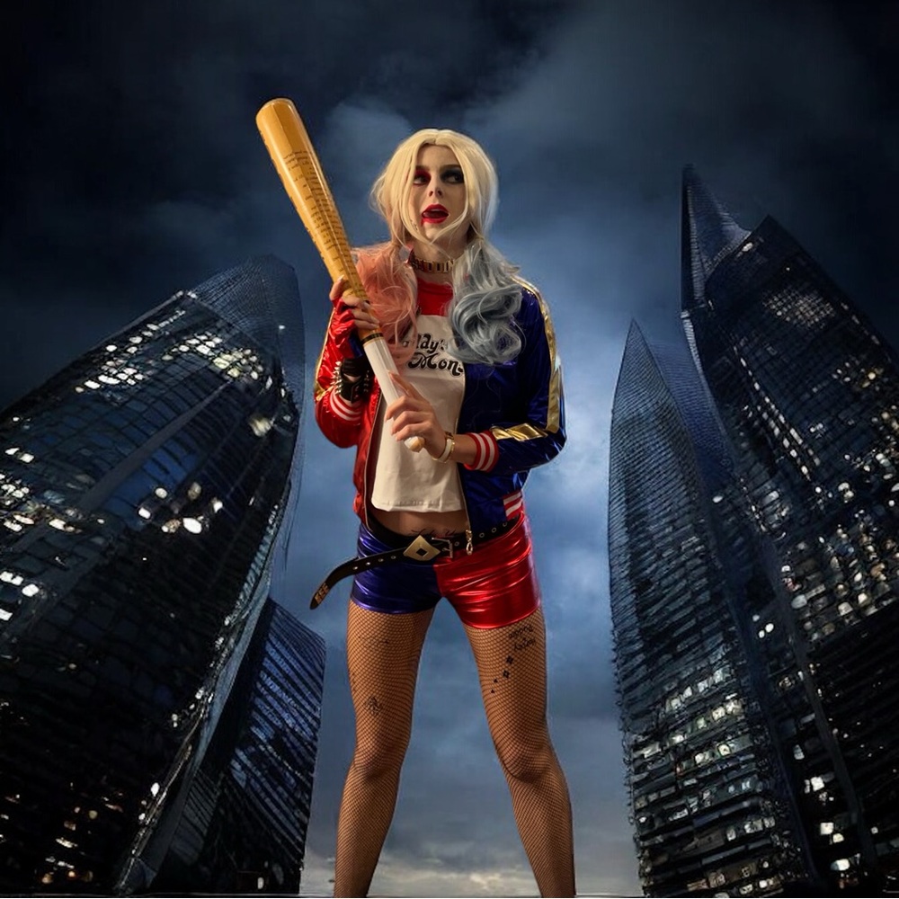 FULL HARLEY QUINN HALLOWEEN COSTUME + WIG - small
